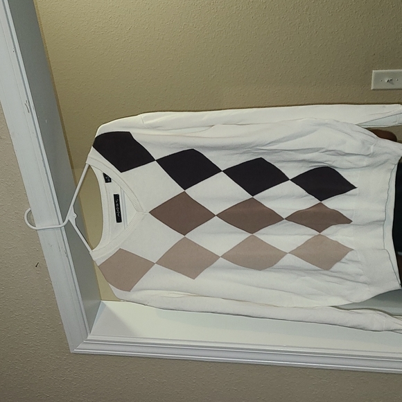 Sweater - Picture 2 of 2